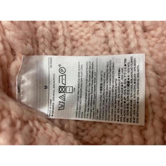 Banana Republic Pink Cable Knit Sweater Medium - Picture 4 of 6